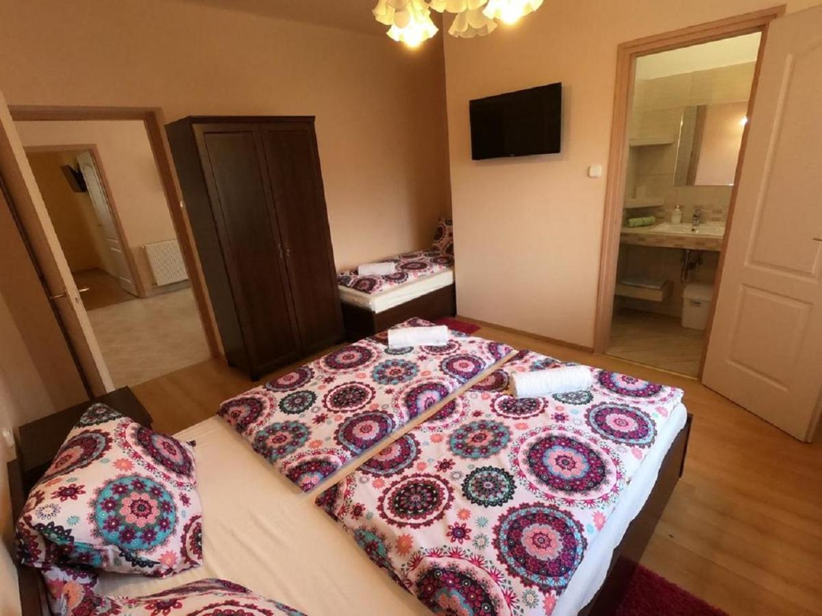 Pandora Pool Apartman Hajdúszoboszló Exterior foto